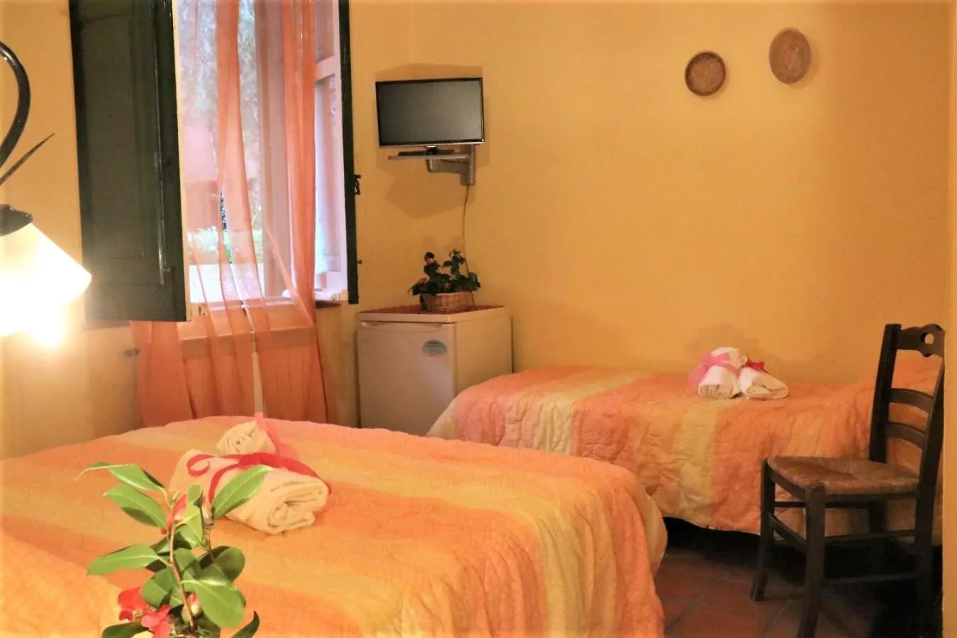 Lantgård Agriturismo Santa Margherita Gioiosa Marea