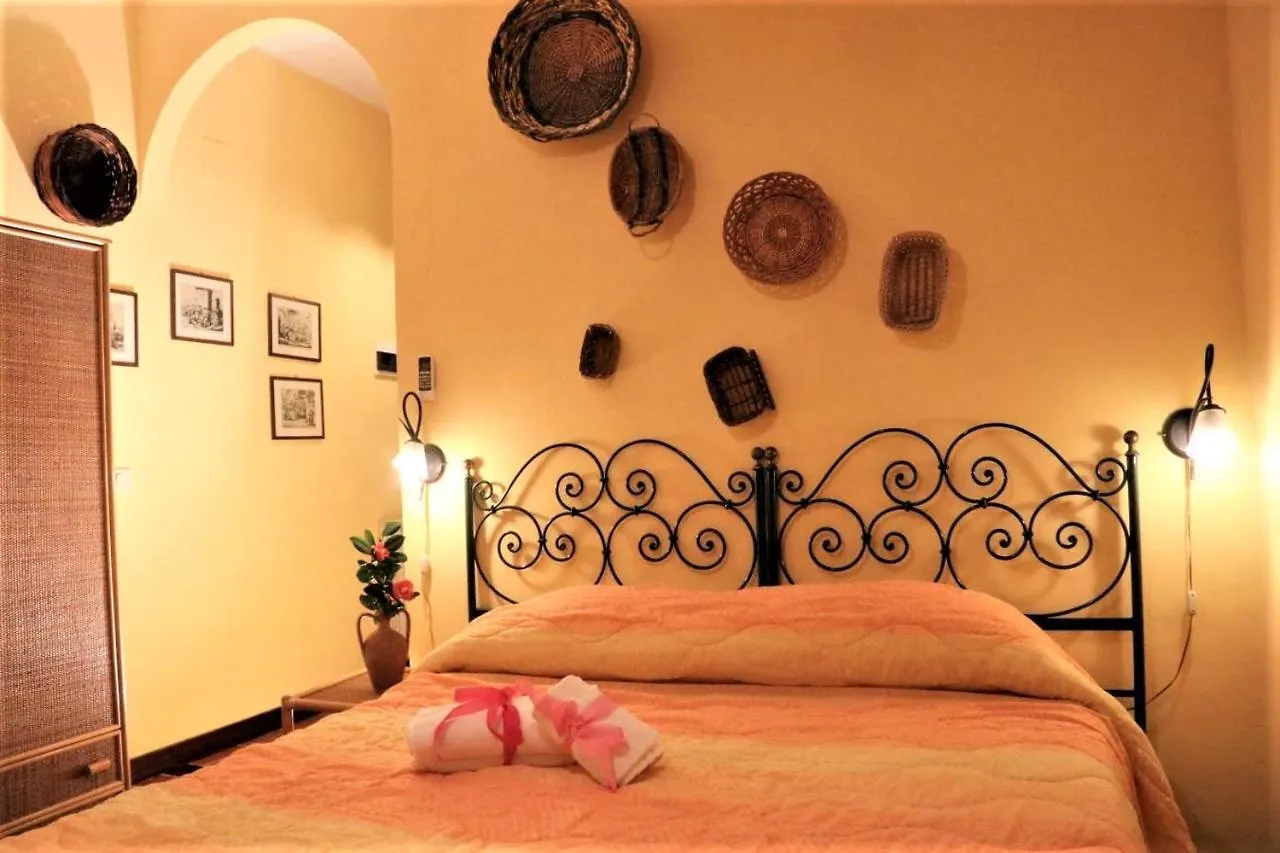 Agriturismo Santa Margherita Gioiosa Marea Lantgård